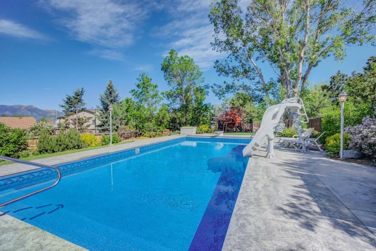 Holiday home 6br With Pool & Water Slide, Hot Tub, Peak View *