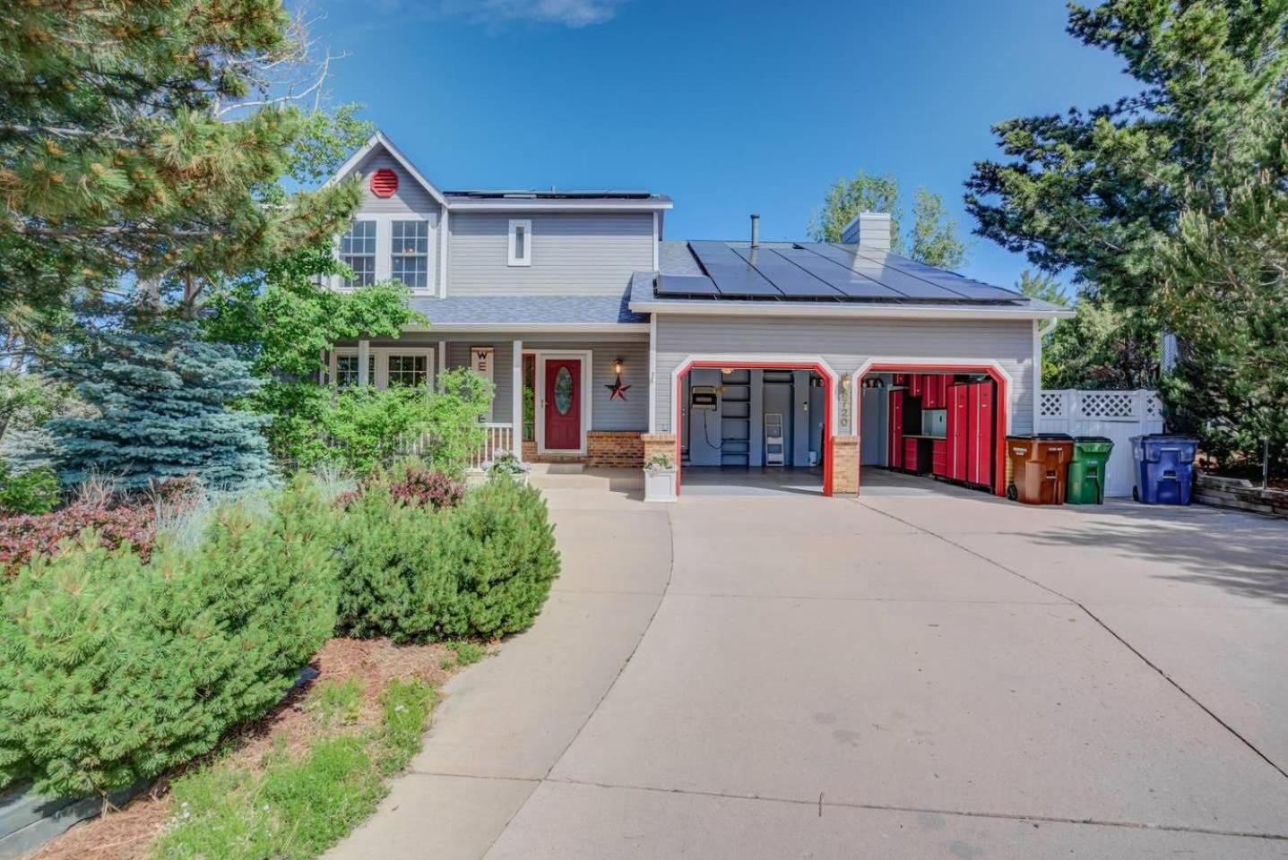 6br With Pool & Water Slide, Hot Tub, Peak View