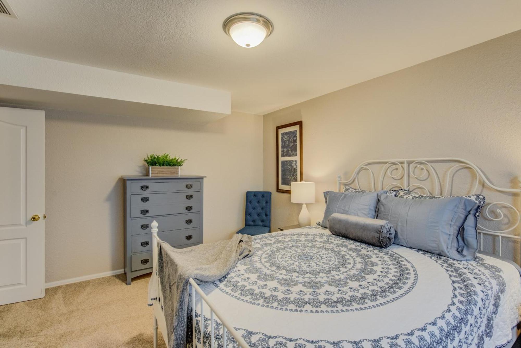 Cozy 4br House With Peak Views In *