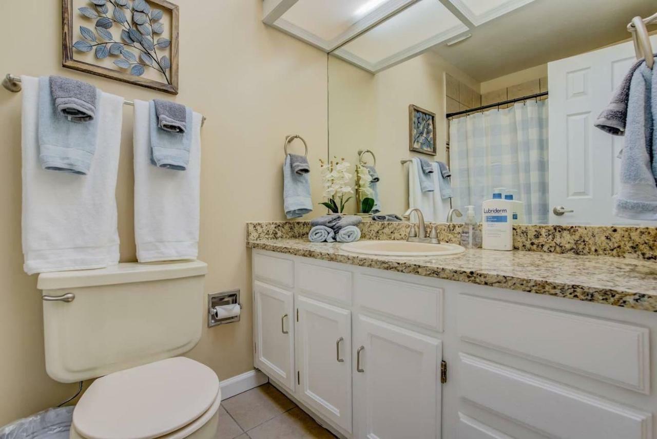 Holiday home 6br With Pool & Water Slide, Hot Tub, Peak View