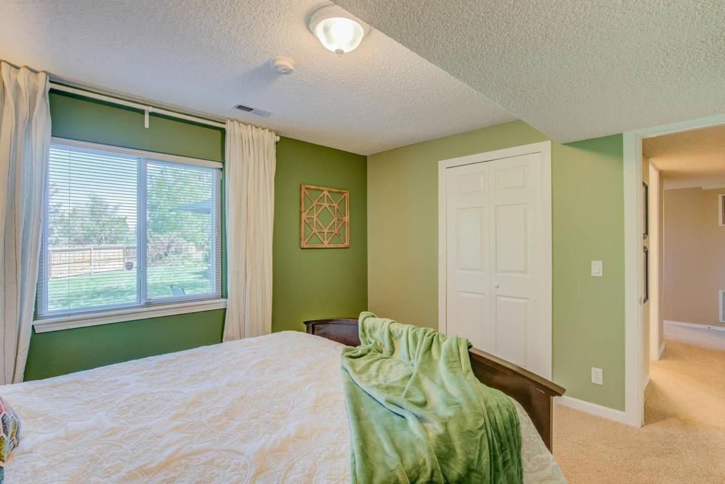 6br With Pool & Water Slide, Hot Tub, Peak View
