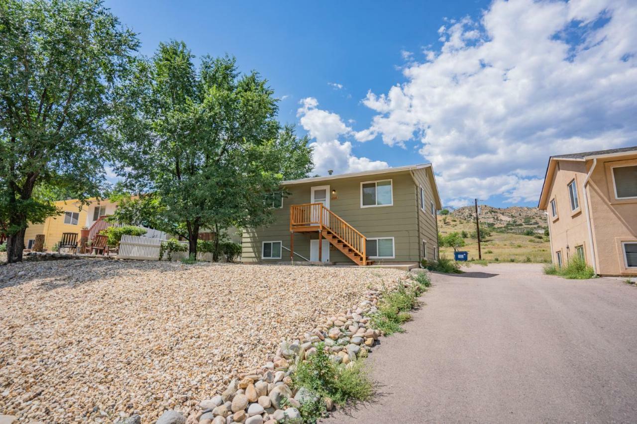 Romantic Getaway Base Of Mountains Parks & Trails Holiday home Colorado Springs