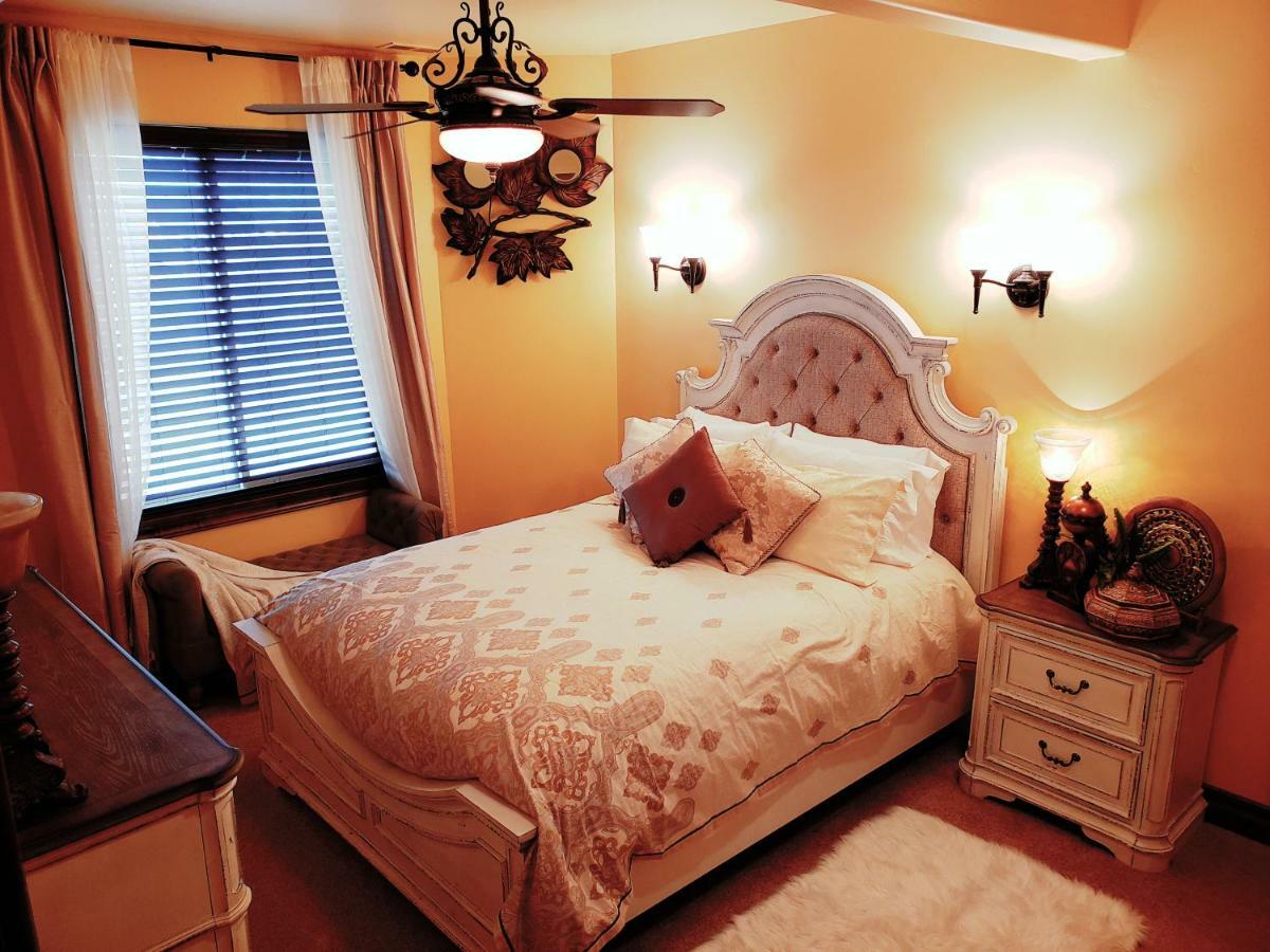 Bed & Breakfast Chateau Du Pikes Peak, A Tuscany Retreat 4*