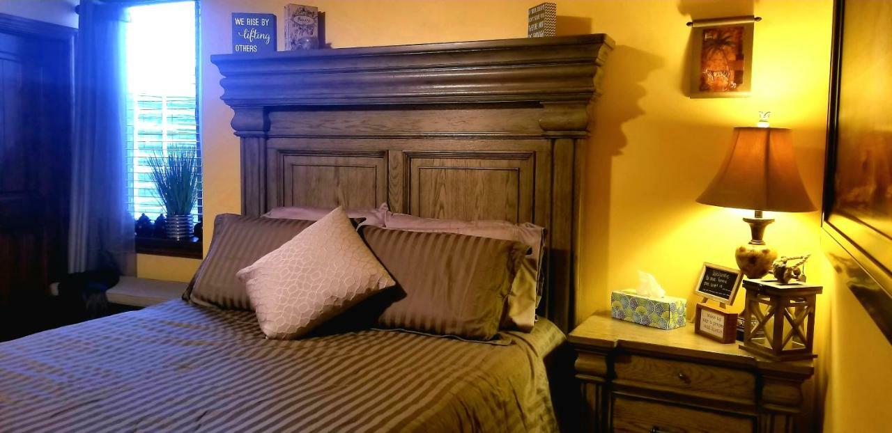 Bed & Breakfast Chateau Du Pikes Peak, A Tuscany Retreat