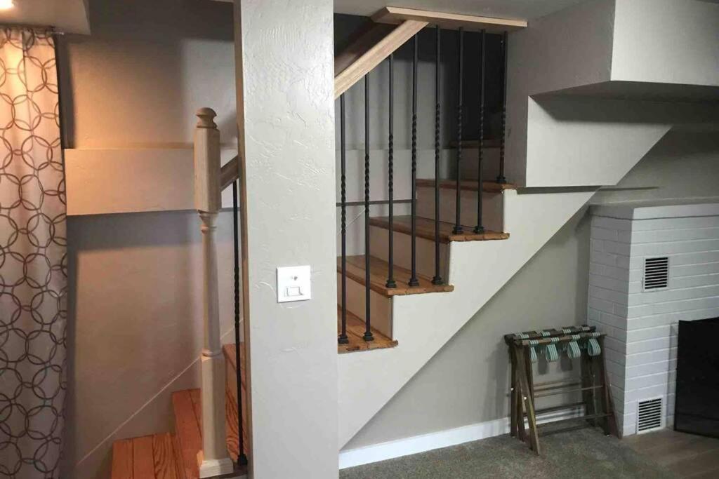 Charming Remodeled Golf Course Area Colorado Springs