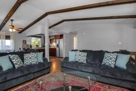 Pet Friendly Near Af Academy *