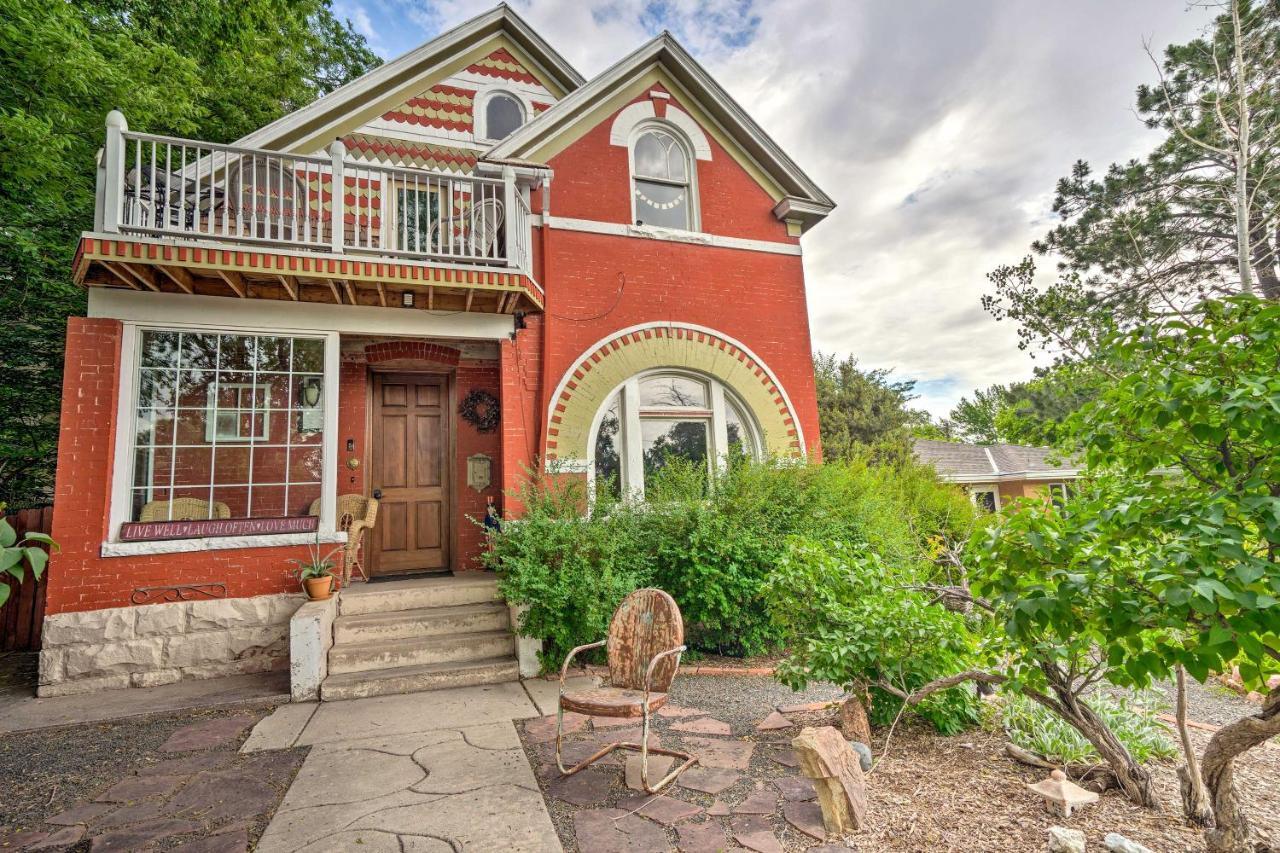 With Alluring Backyard * Colorado Springs