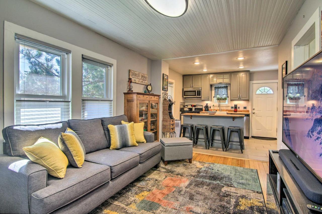 - Walk To Downtown! Holiday home