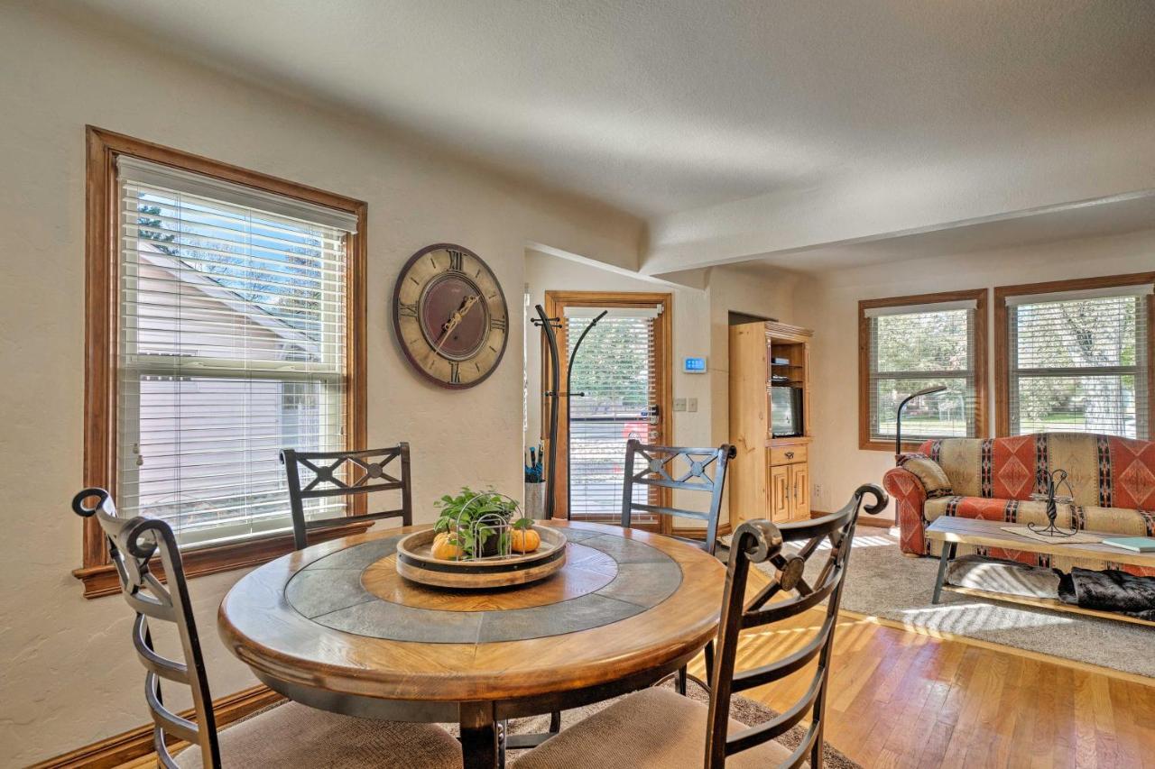 Sunny Family With Yard About 1 Mi To Colorado College *