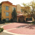 La Quinta Inn By Wyndham Colorado Springs Garden Of The Gods