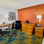 La Quinta Inn By Wyndham Colorado Springs Garden Of The Gods