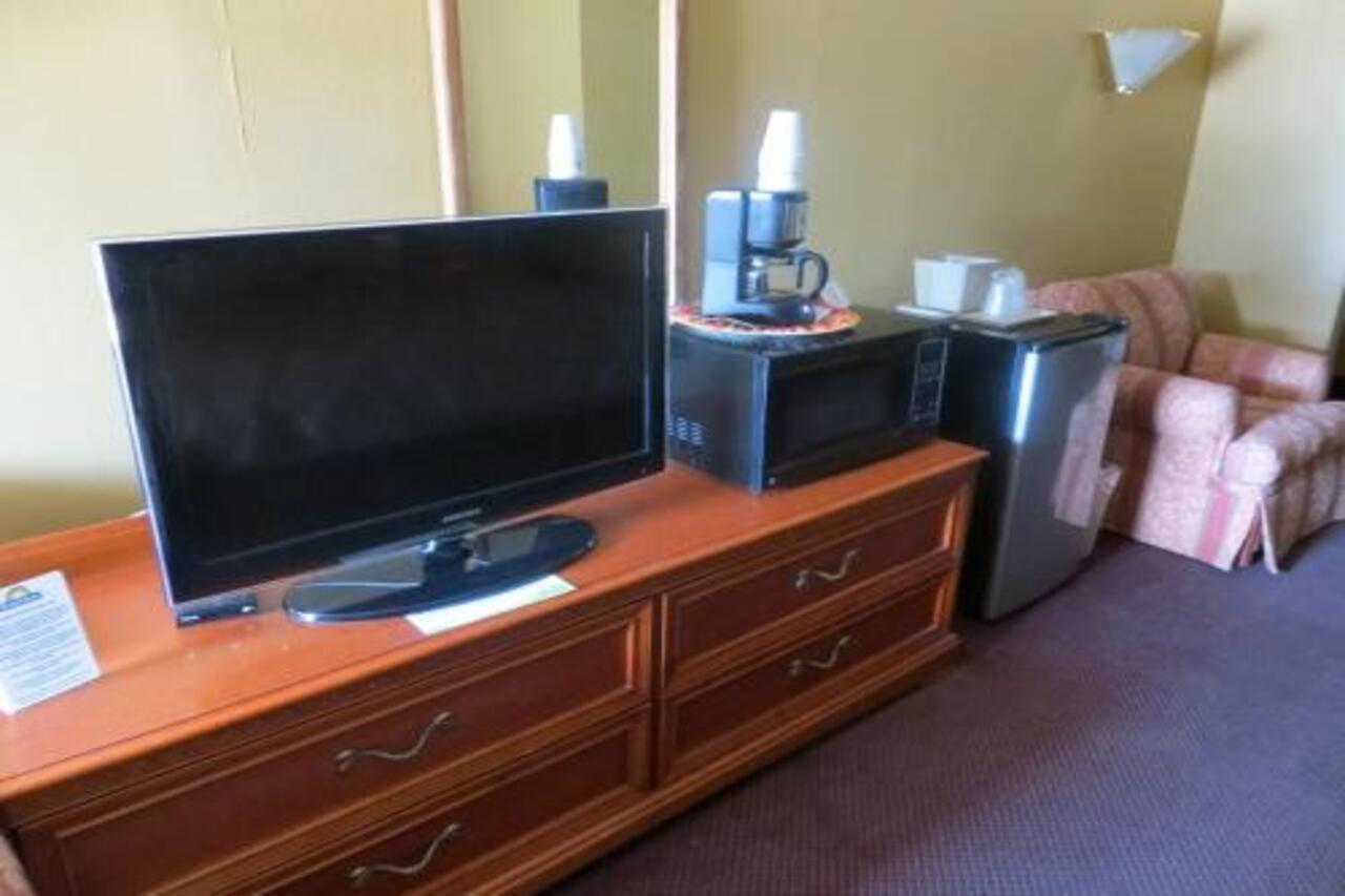 Days By Wyndham Colorado Springs/garden Of The Gods Hotel 2*
