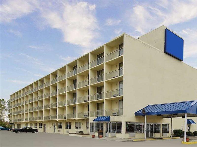 Travelodge By Wyndham Airport - Peterson Sfb Colorado Springs