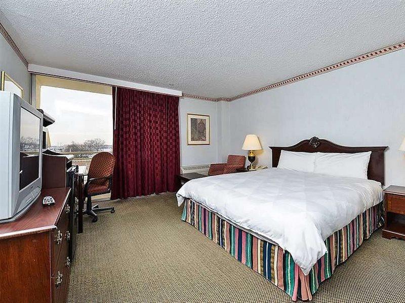 Hotel Travelodge By Wyndham Airport - Peterson Sfb Colorado Springs