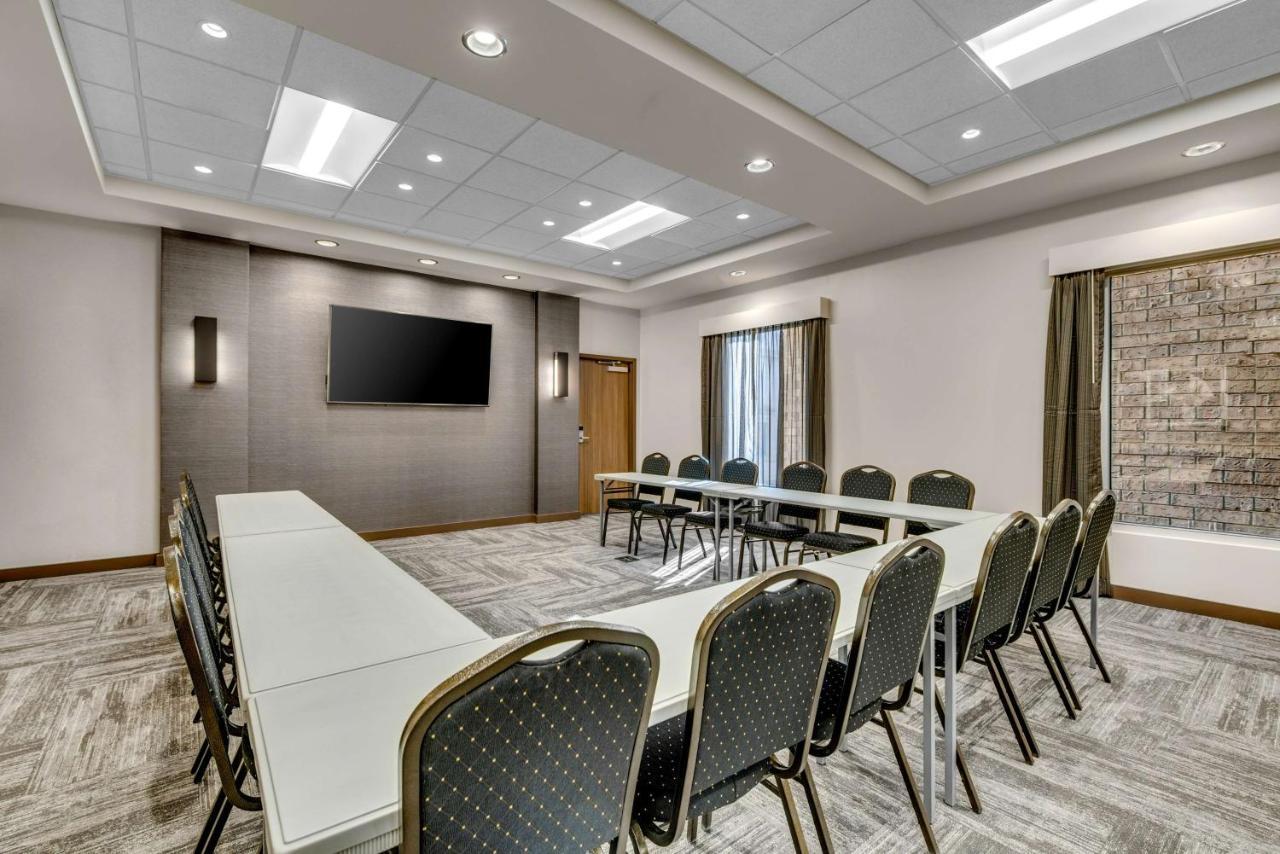 Hyatt Place Downtown 3*