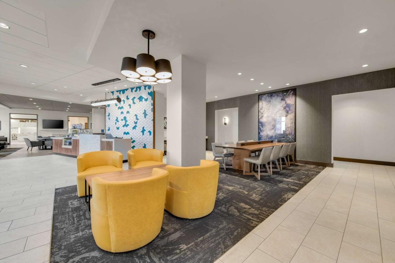 Hyatt Place Downtown Hotel 3*