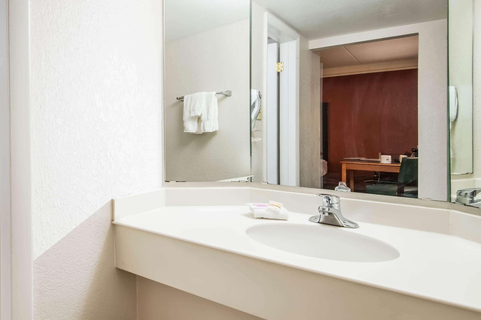 La Quinta By Wyndham Garden Of The Gods Hotel 3*
