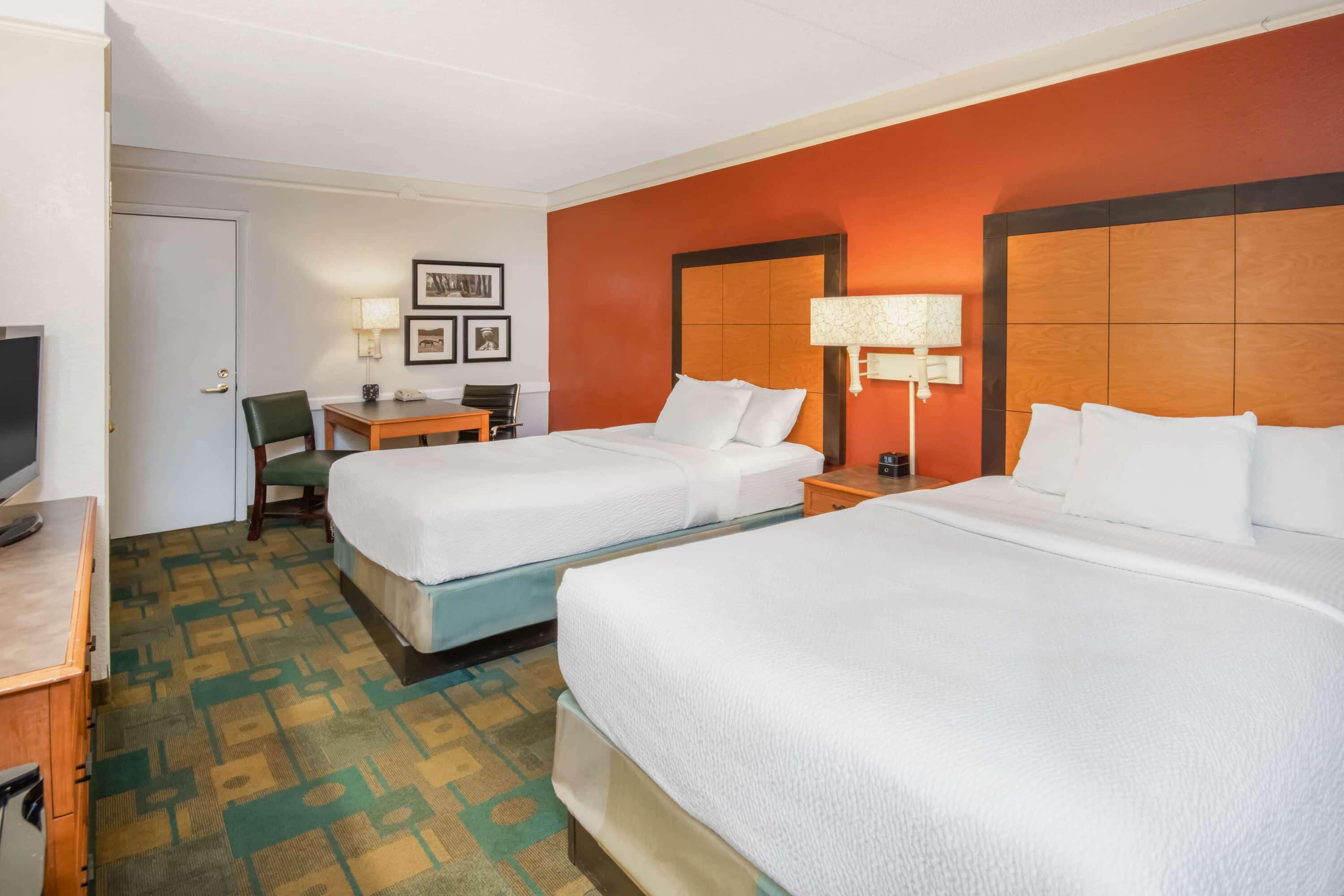 La Quinta By Wyndham Garden Of The Gods Hotel