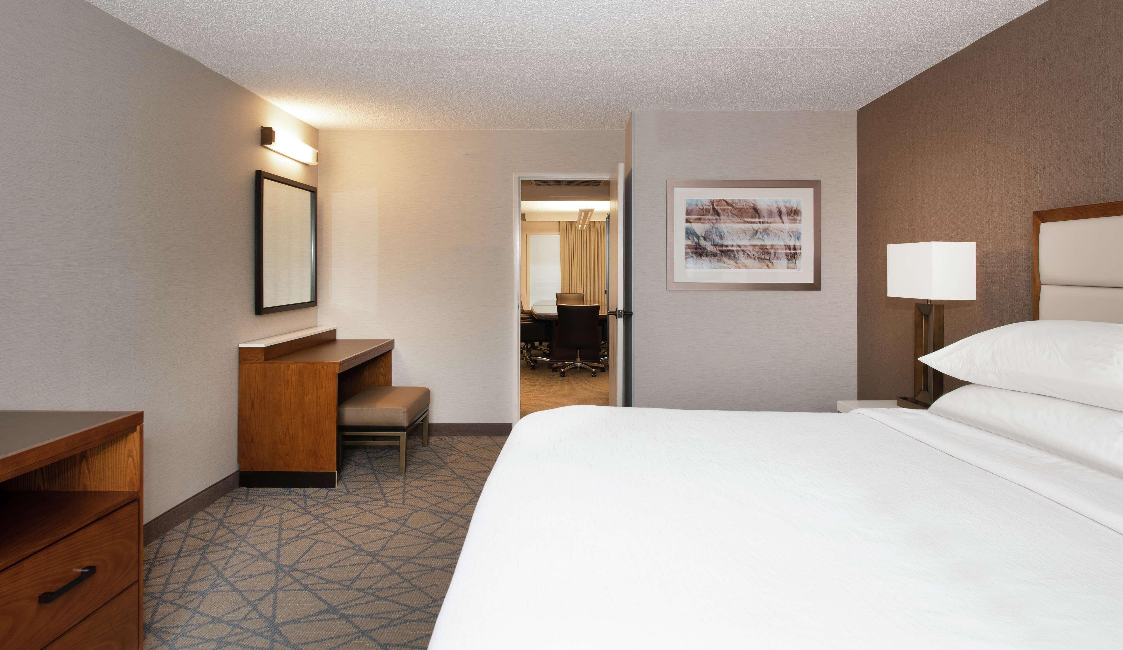 Embassy By Hilton Hotel Colorado Springs
