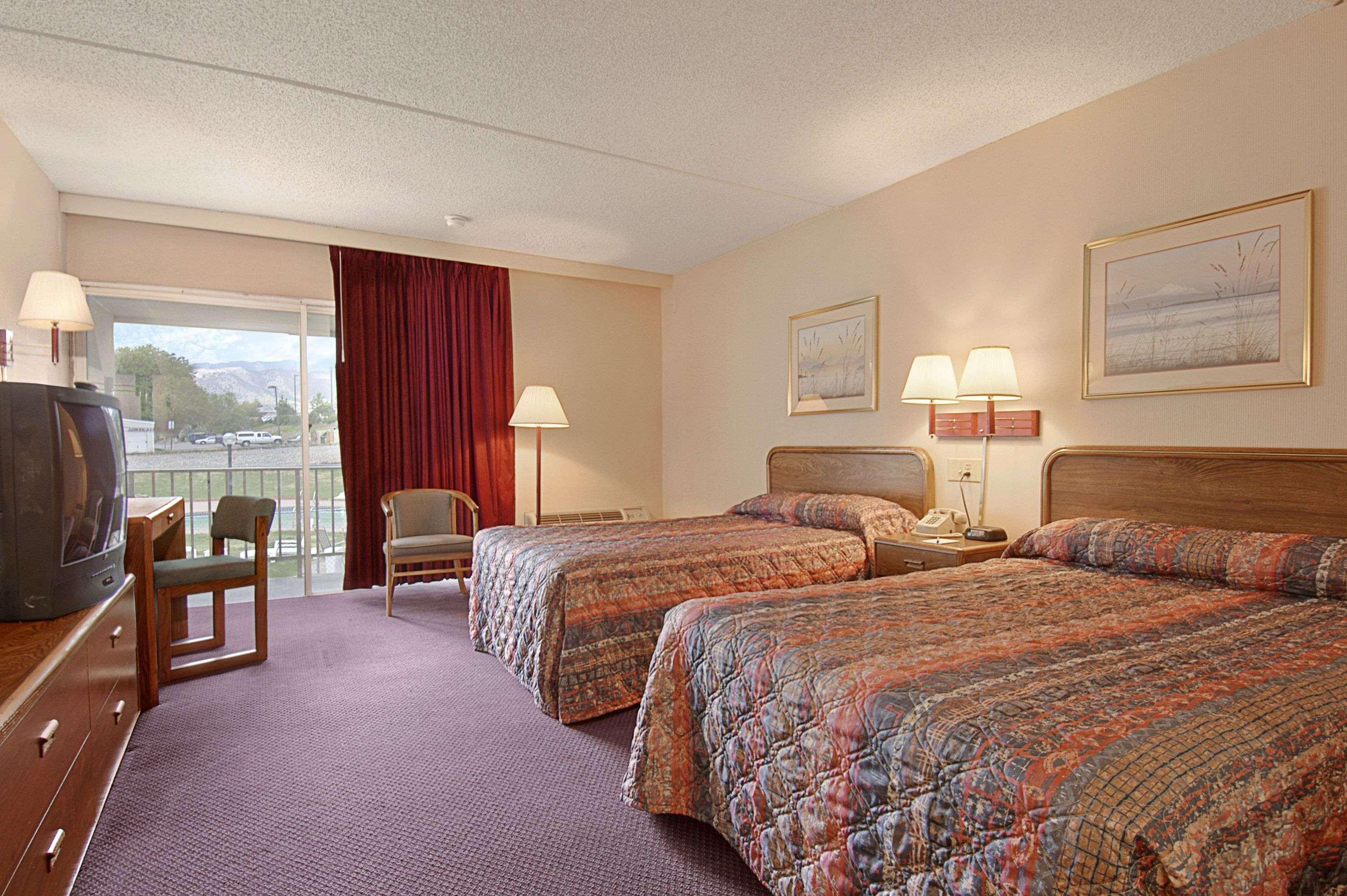 Hotel Days By Wyndham Colorado Springs/garden Of The Gods Colorado Springs