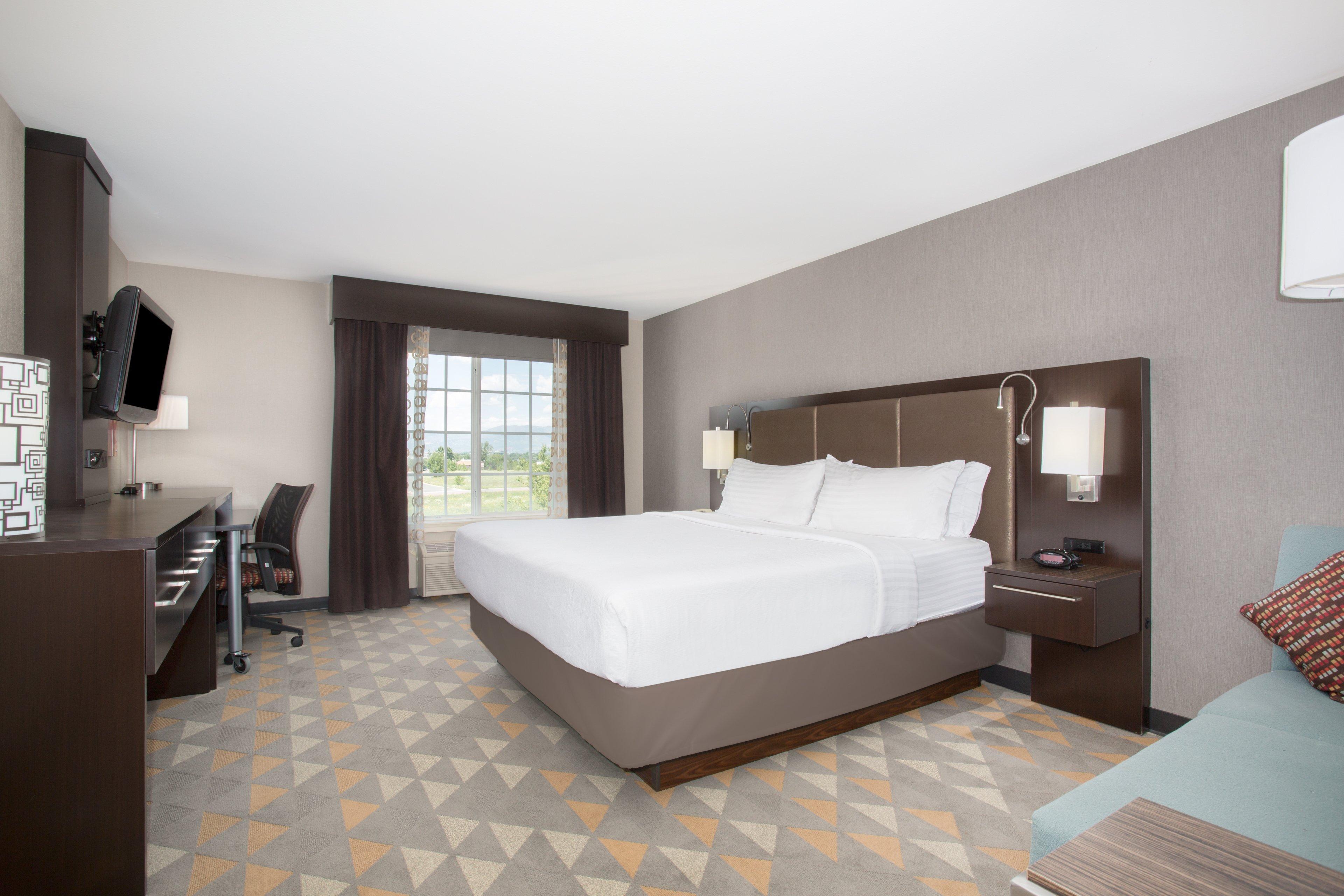 - Airport By Ihg Colorado Springs