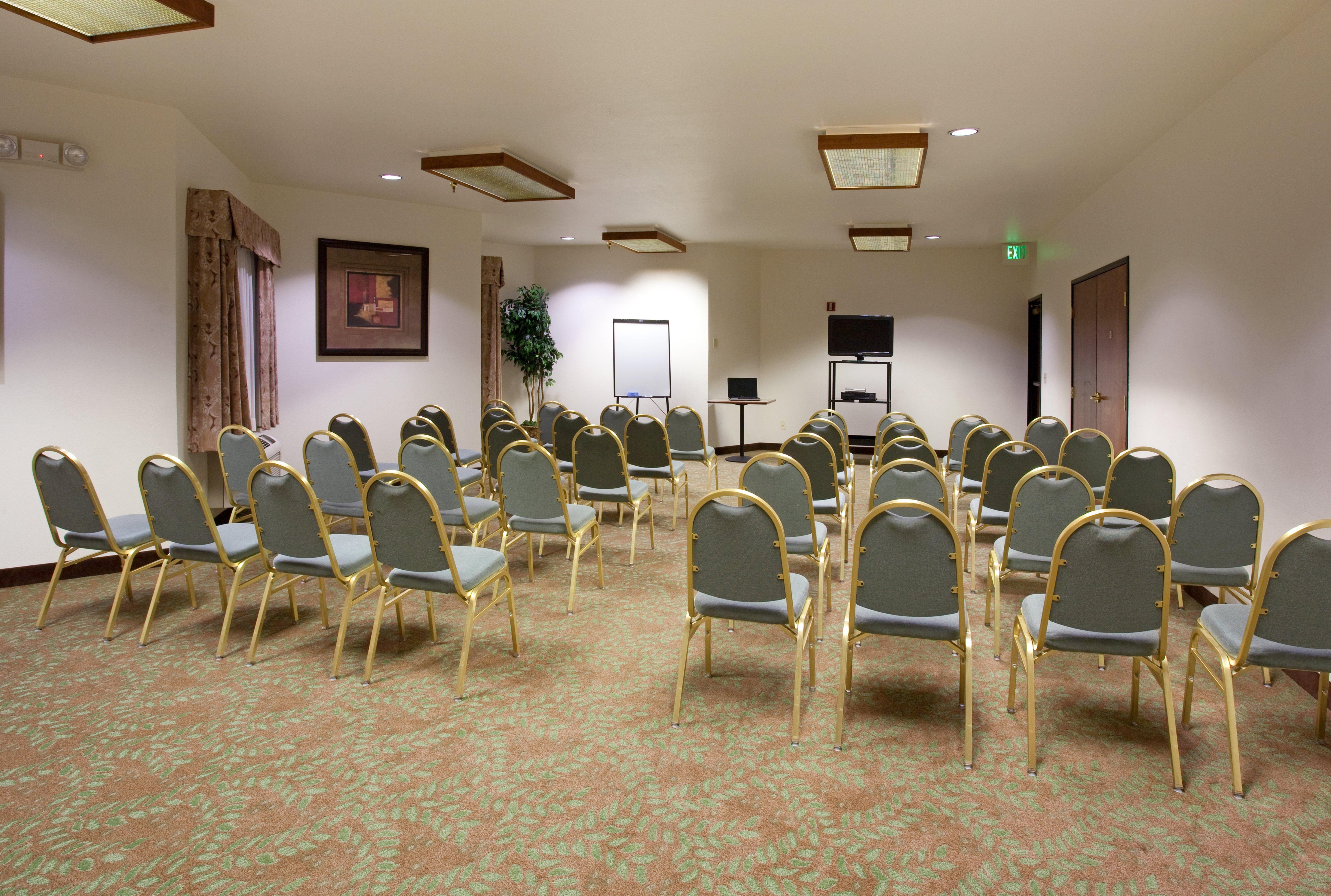 Hilton Garden Airport Hotel Colorado Springs