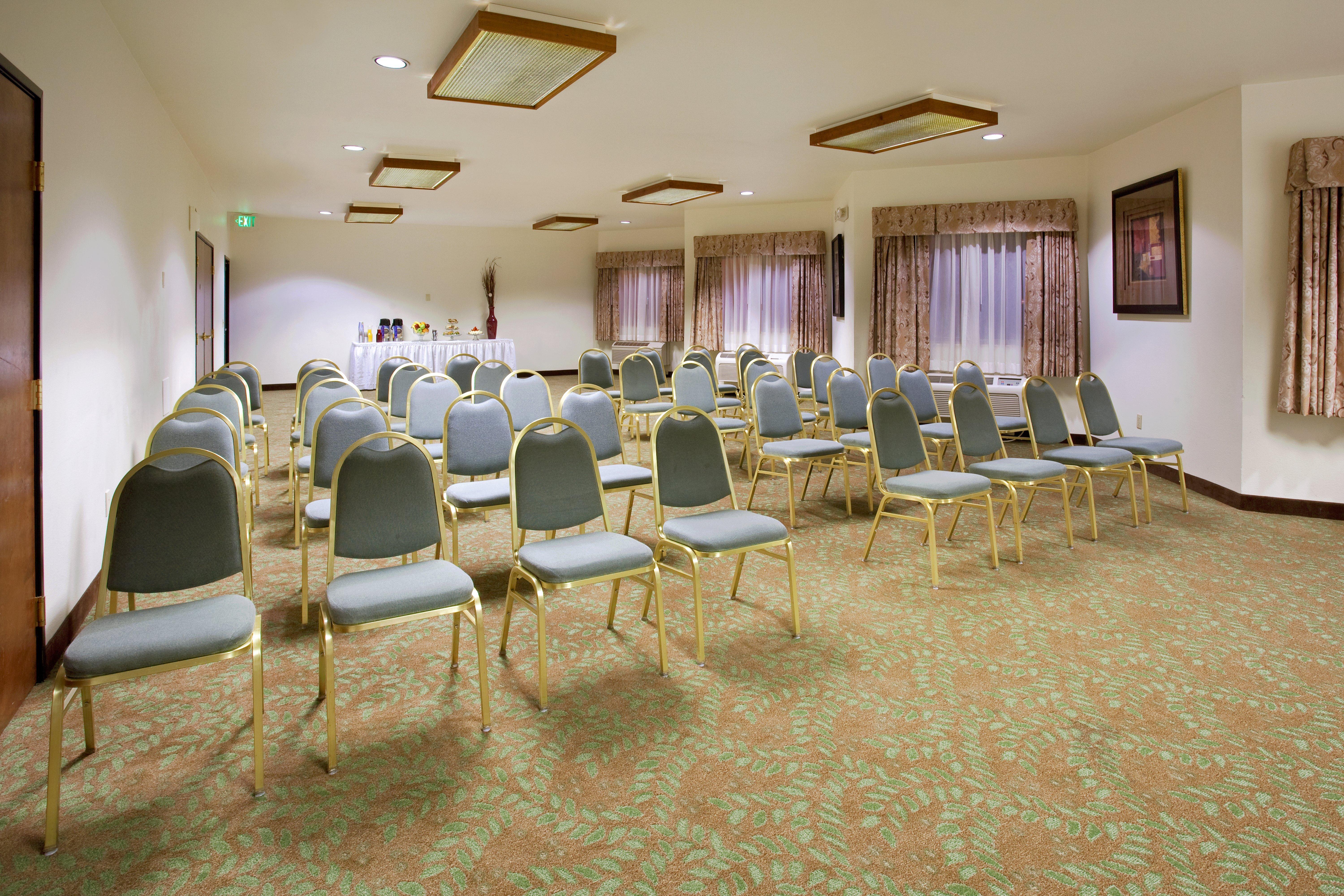 Hilton Garden Airport Hotel Colorado Springs