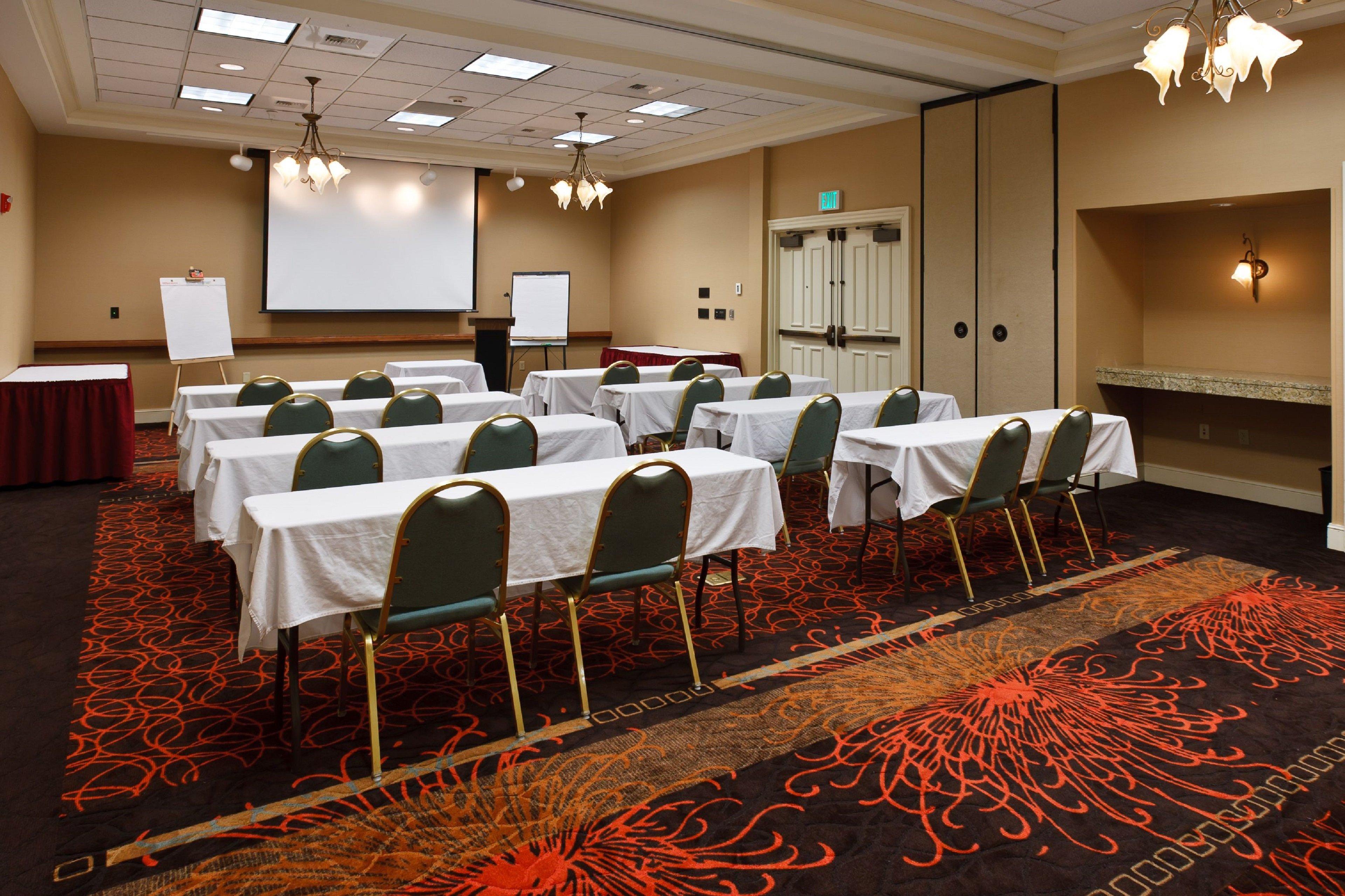 - Airport By Ihg Hotel Colorado Springs