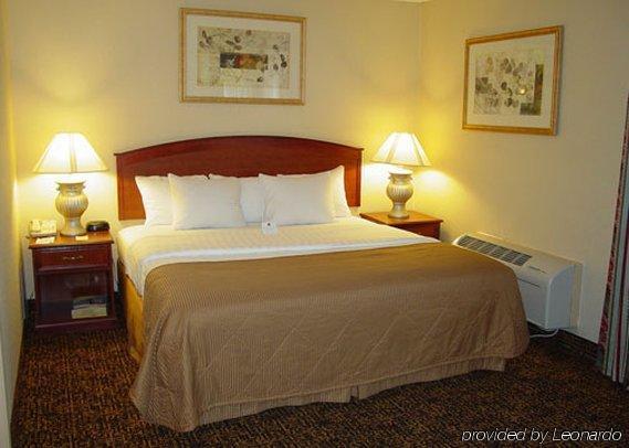 Clarion & Conference Center Hotel Colorado Springs