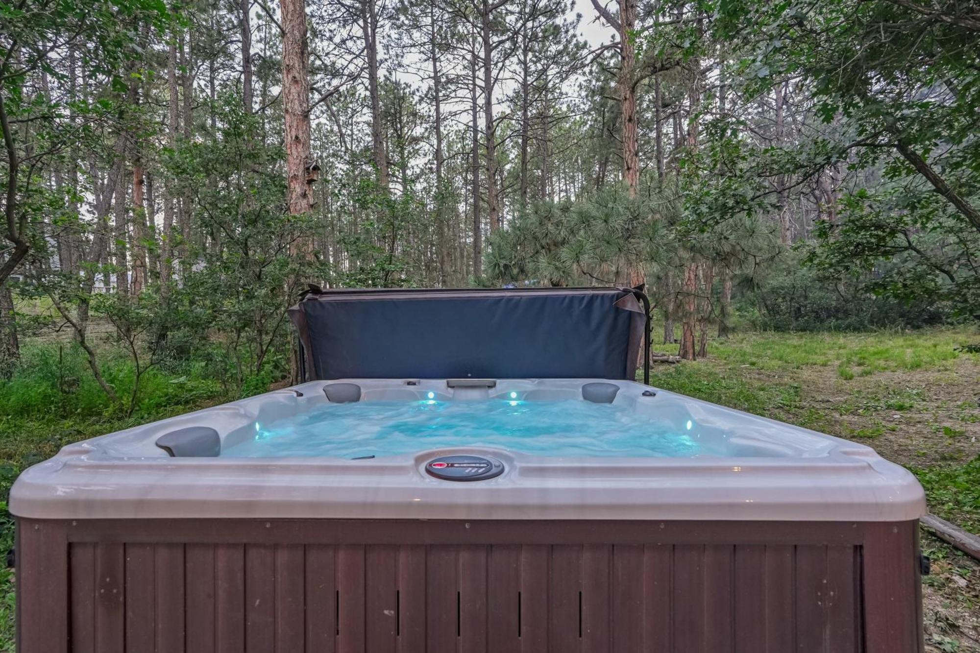 Fox Run Retreat Hot Tub & Fire Pit & Bbq Holiday home *