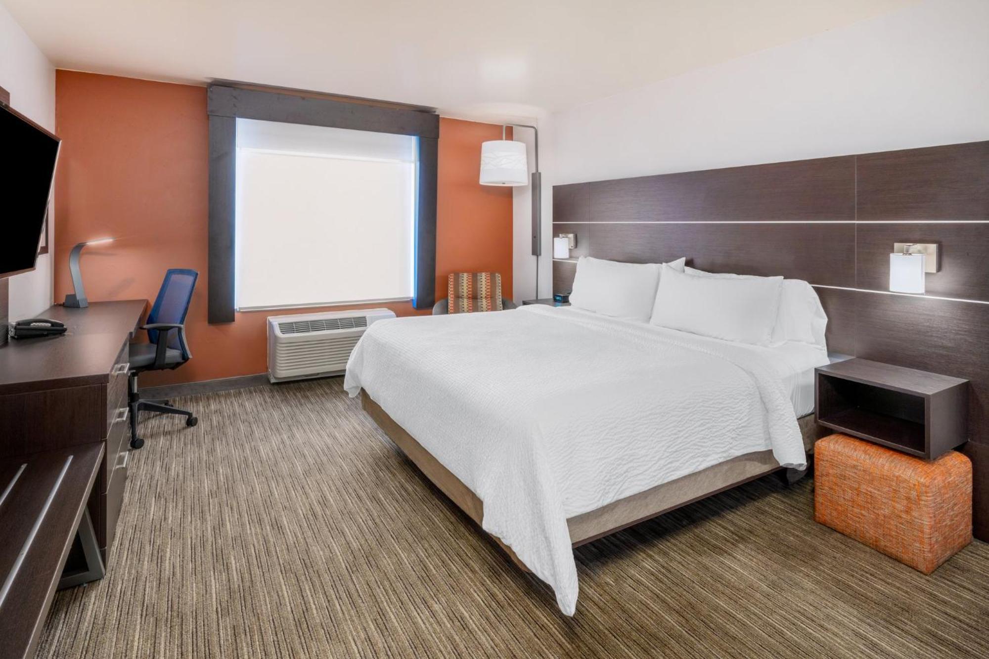 Express & - Afa Northgate By Ihg Hotel