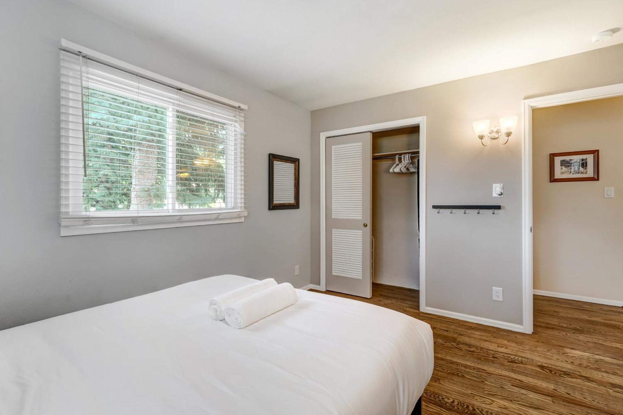 Holiday home Songbird Sanctuary In The Springs *