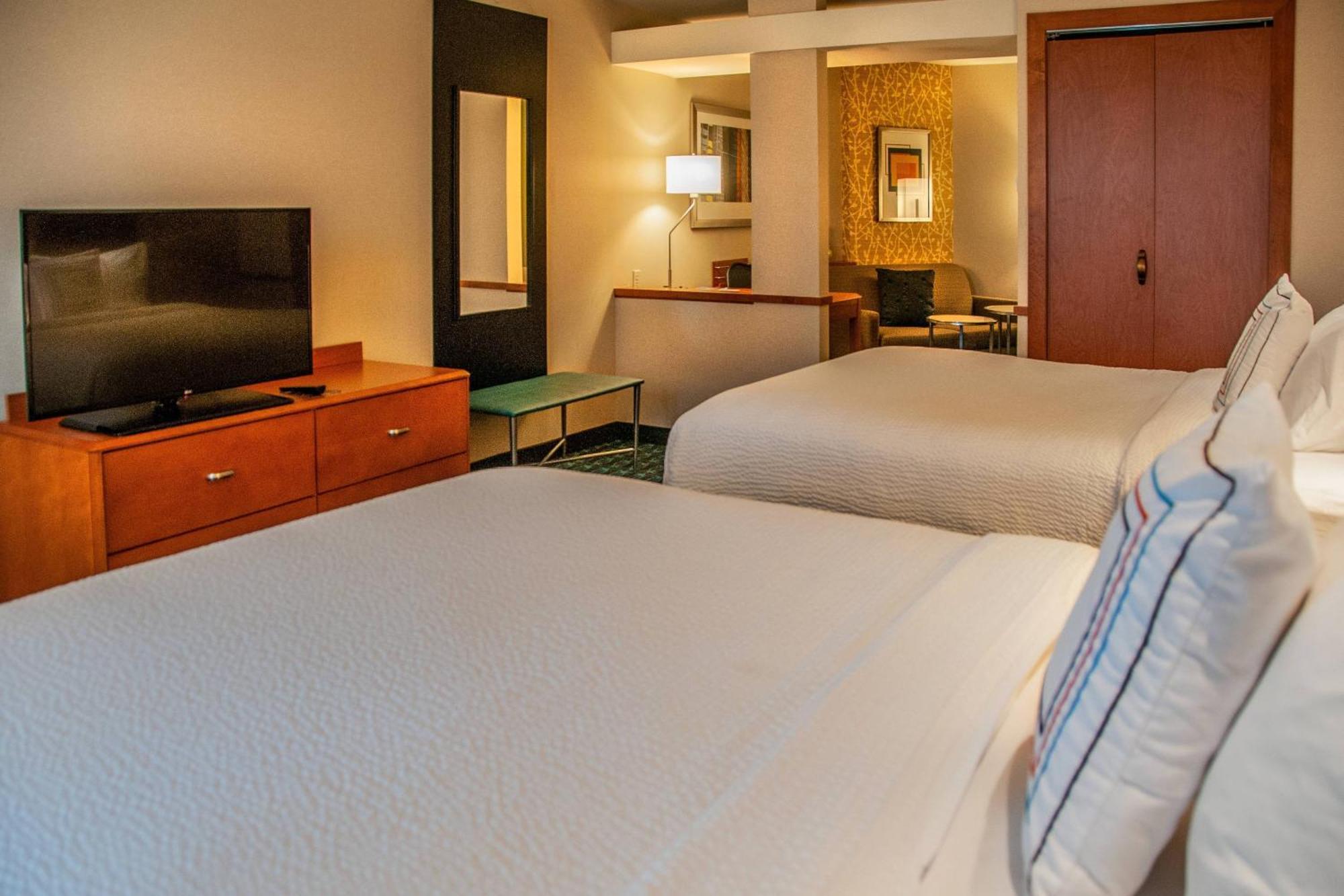 Fairfield And By Marriott Colorado Springs North Air Force Academy Hotel 3*