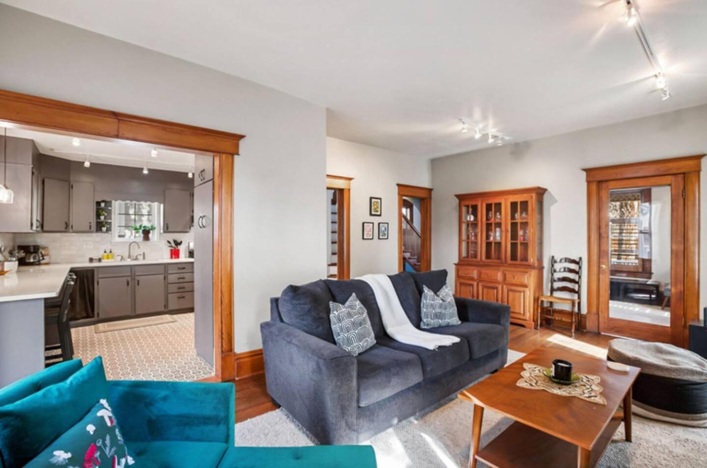 3br Victorian Pets Ok Midterm Holiday home Colorado Springs