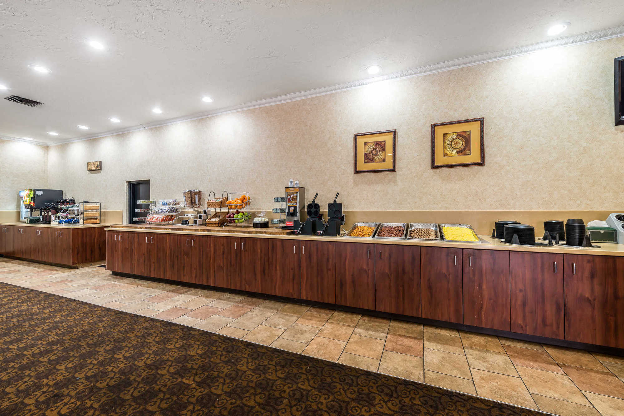 Clarion & Conference Center Hotel Colorado Springs