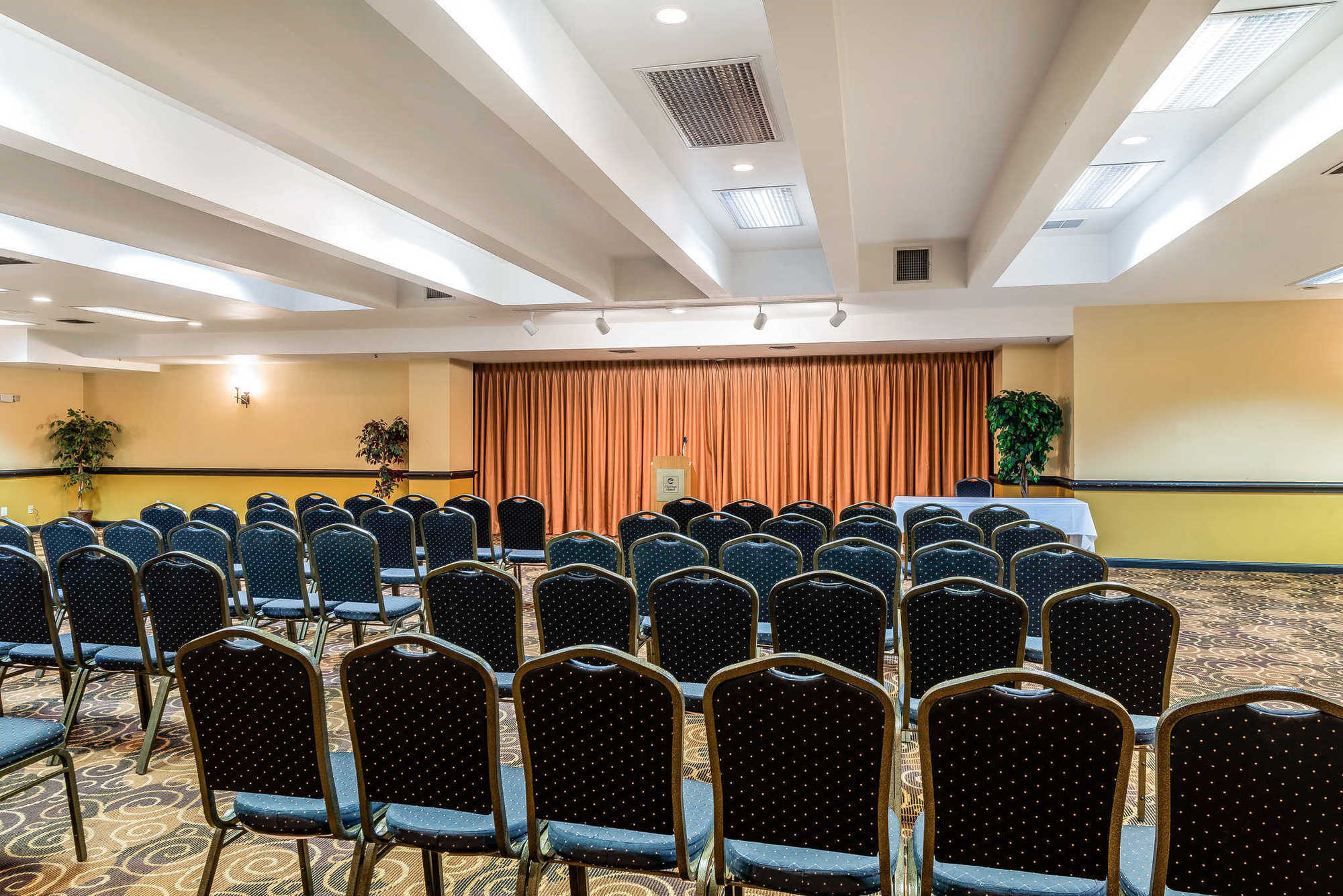 Clarion & Conference Center Hotel Colorado Springs