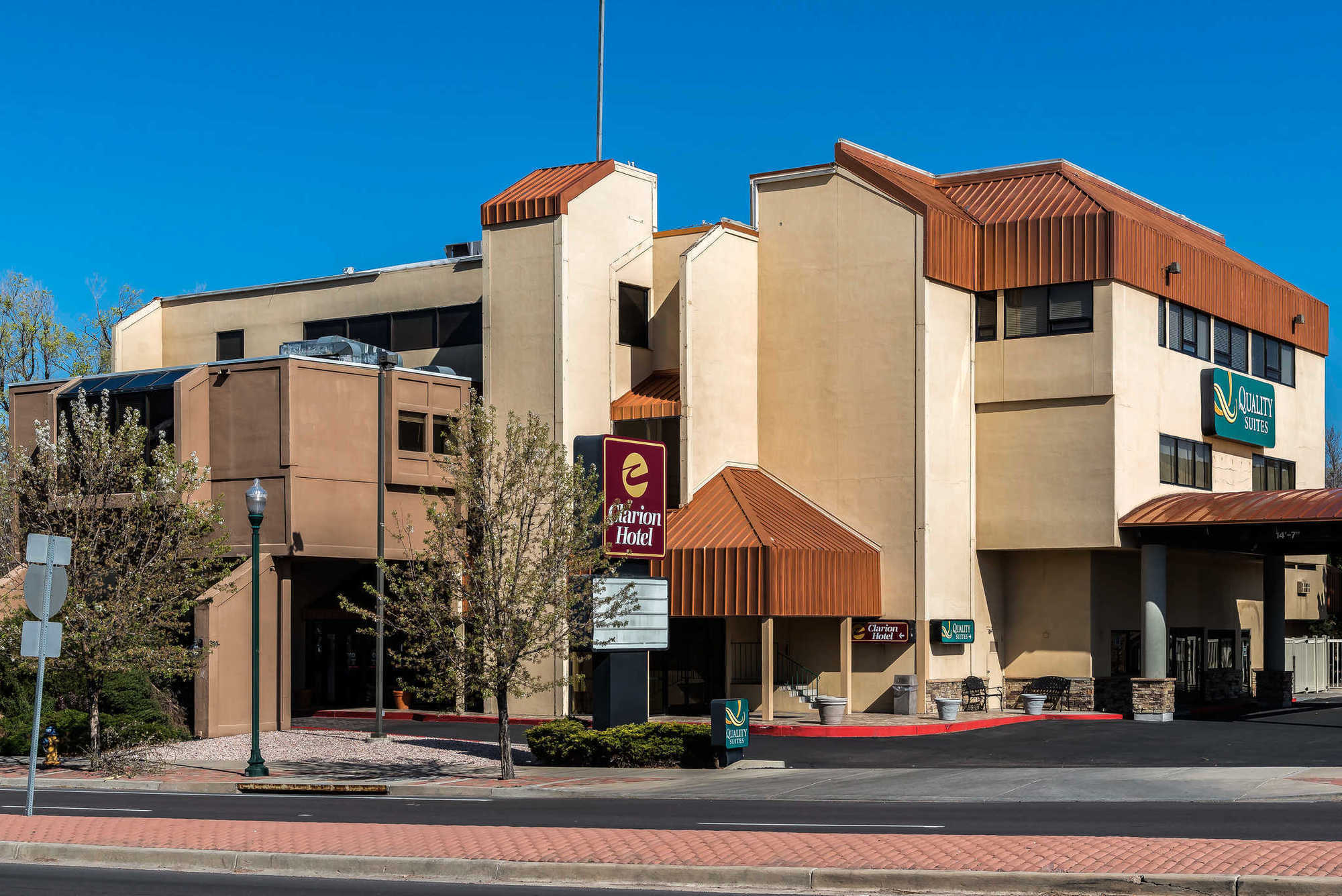 Clarion & Conference Center Hotel Colorado Springs