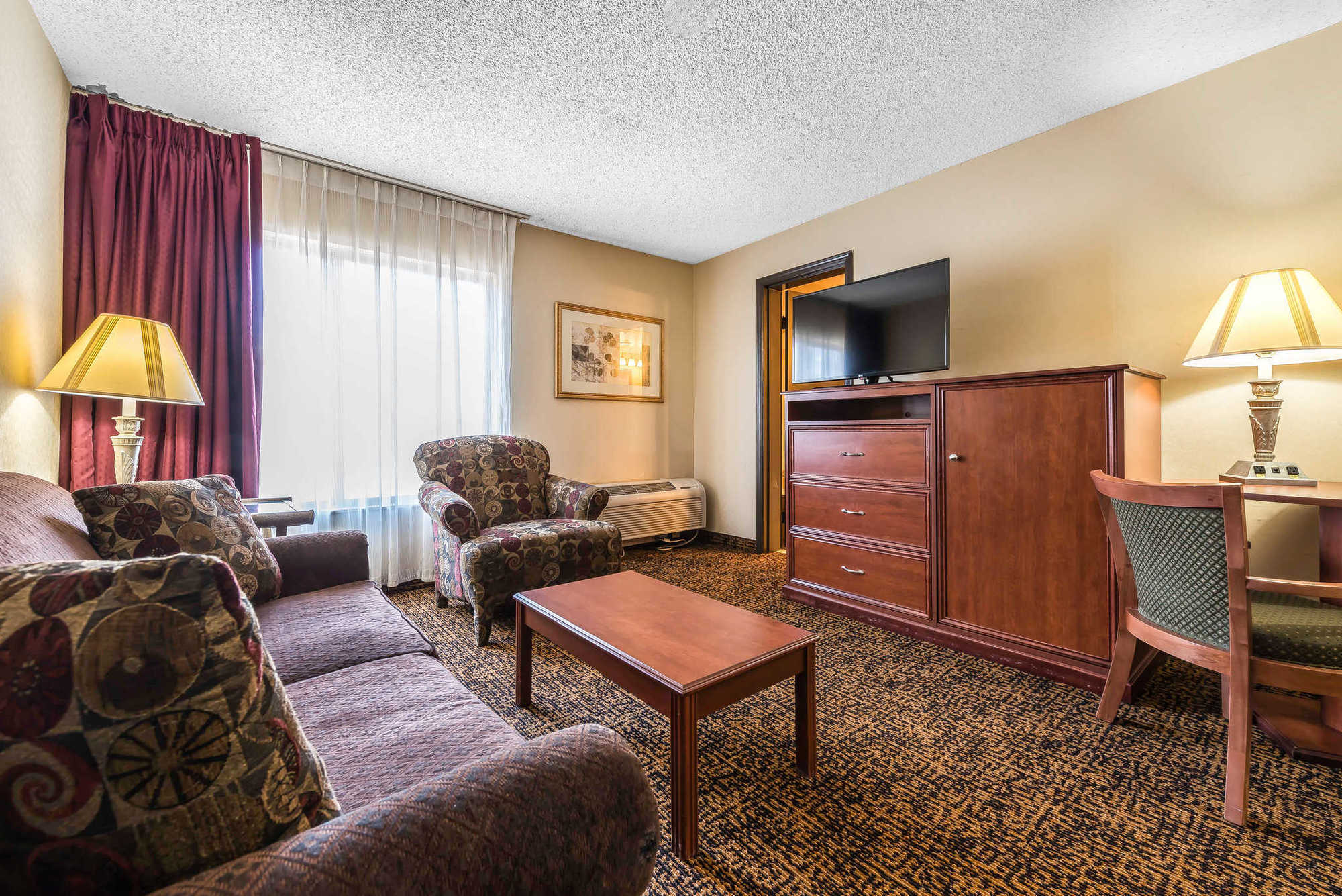 Clarion & Conference Center Hotel Colorado Springs