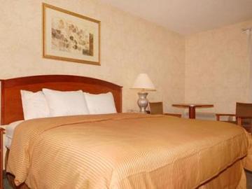 Clarion & Conference Center Colorado Springs