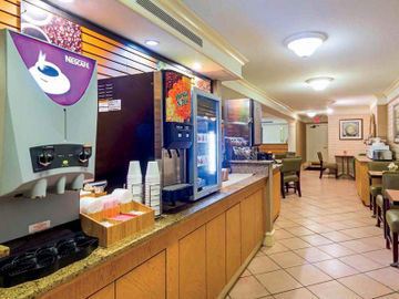 Hotel La Quinta By Wyndham Garden Of The Gods 3*