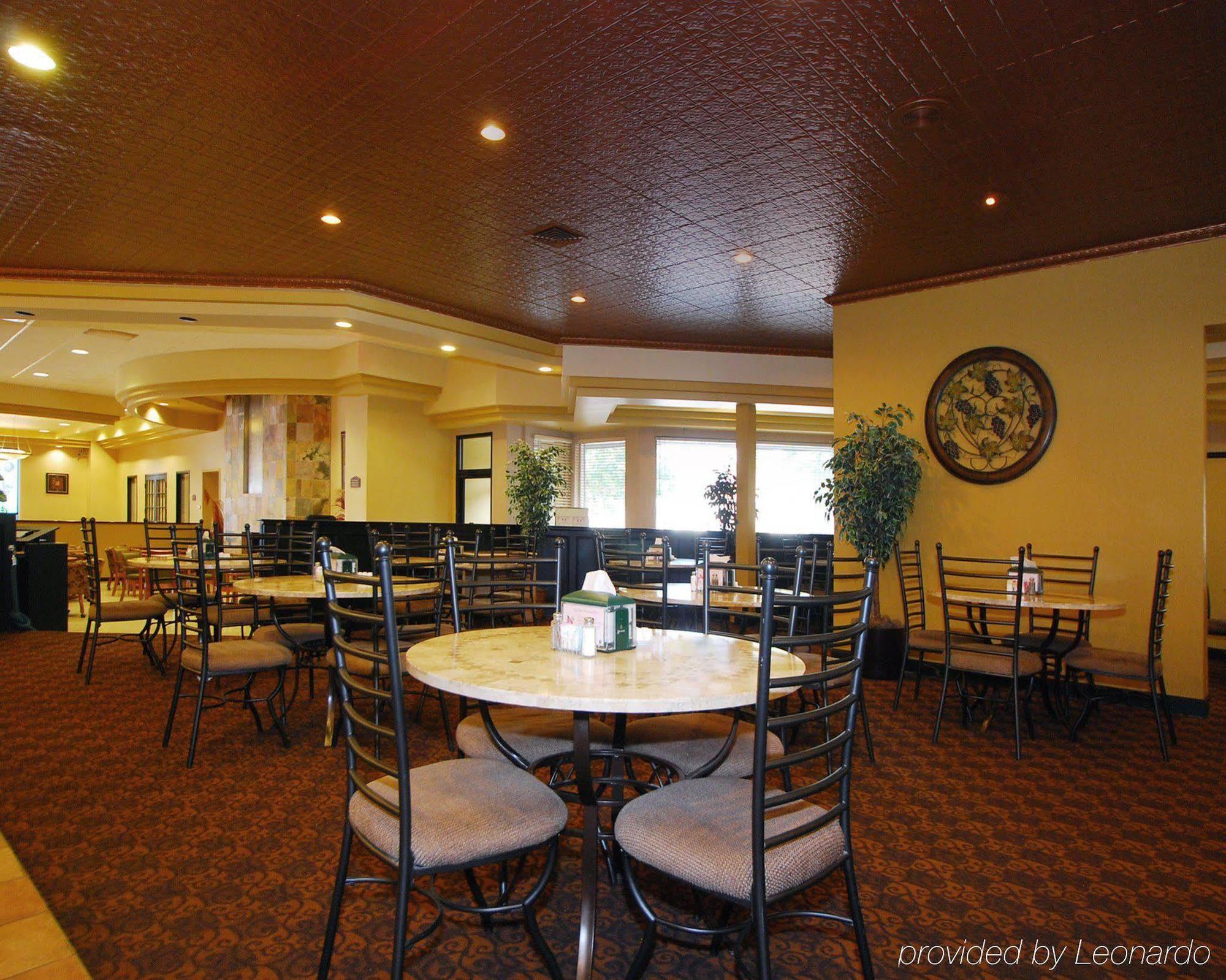 Clarion & Conference Center Hotel