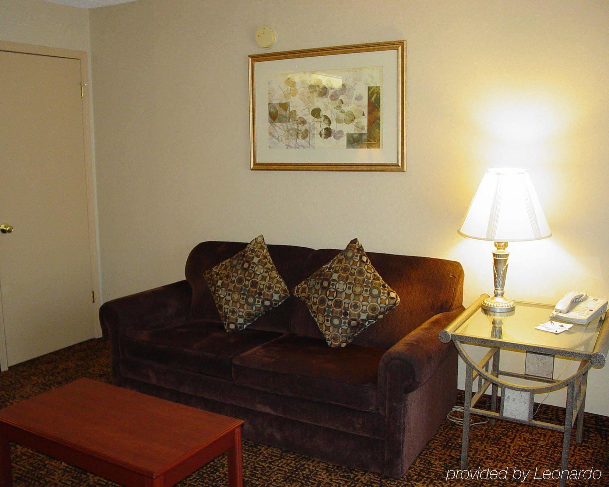 Hotel Clarion & Conference Center 3*