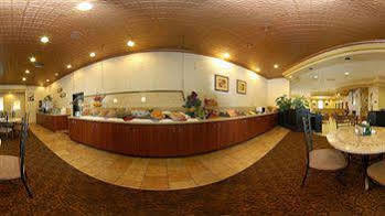 Hotel Clarion & Conference Center 3*