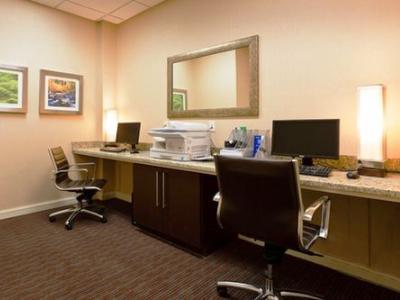- Airport By Ihg Hotel 3*
