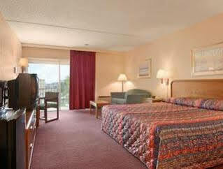 Days By Wyndham Colorado Springs/garden Of The Gods Hotel Colorado Springs