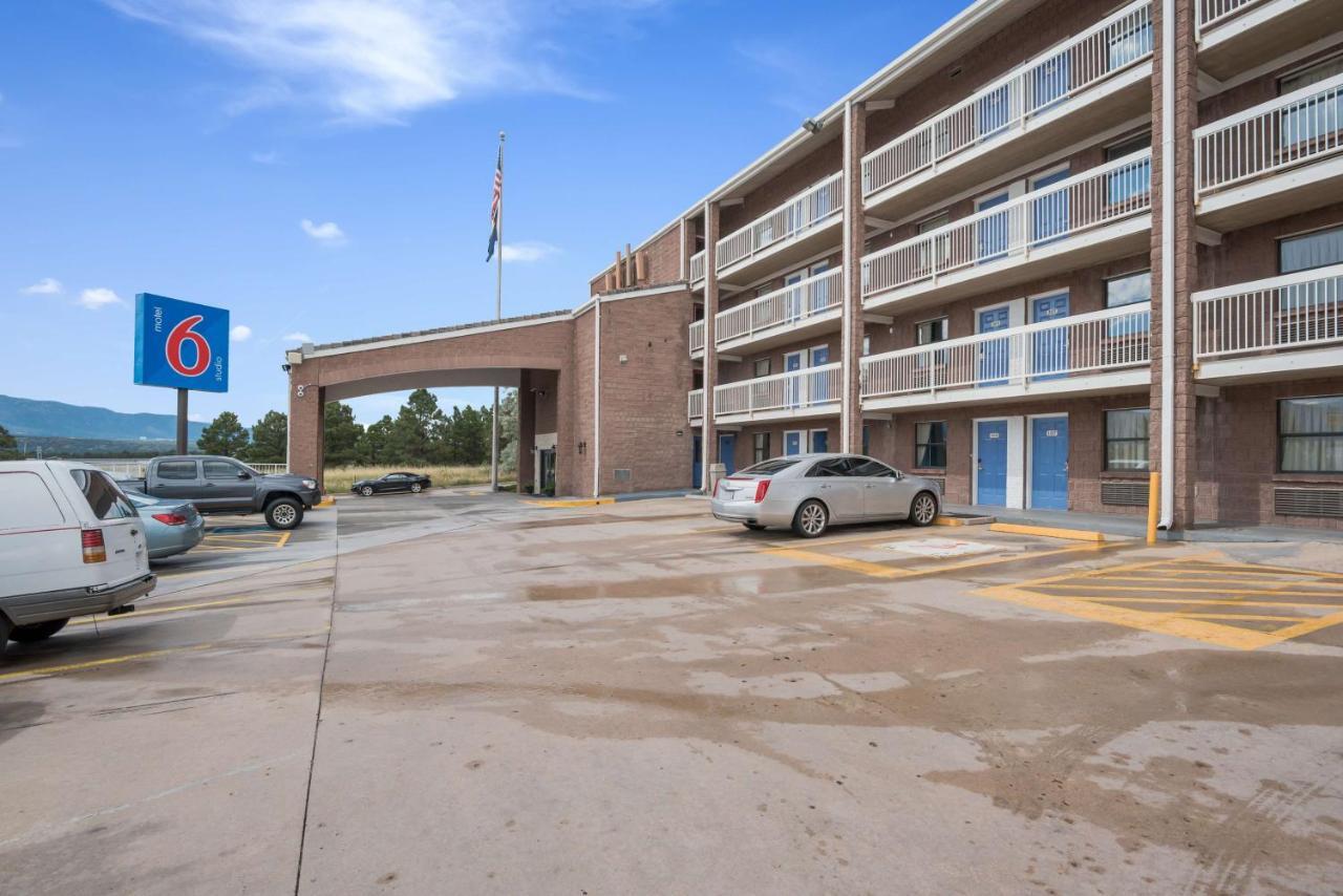 Hotel 6-colorado Springs, Co - Air Force Academy Colorado Springs