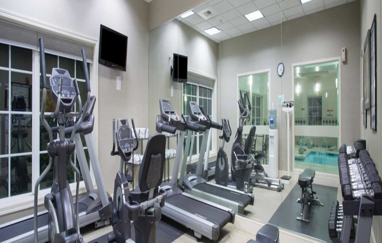 - Airport By Ihg Hotel 3*