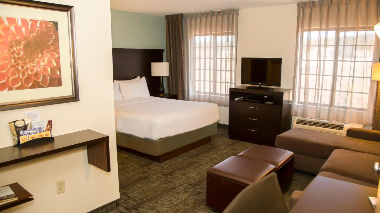 Staybridge North By Ihg Hotel 3*