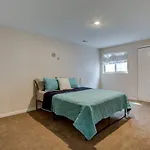 Bright & Private 2-Bedroom 1100-Sqft Cos Apartment