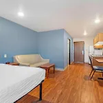 Extended Stay America Select Suites - Colorado Springs - Airport